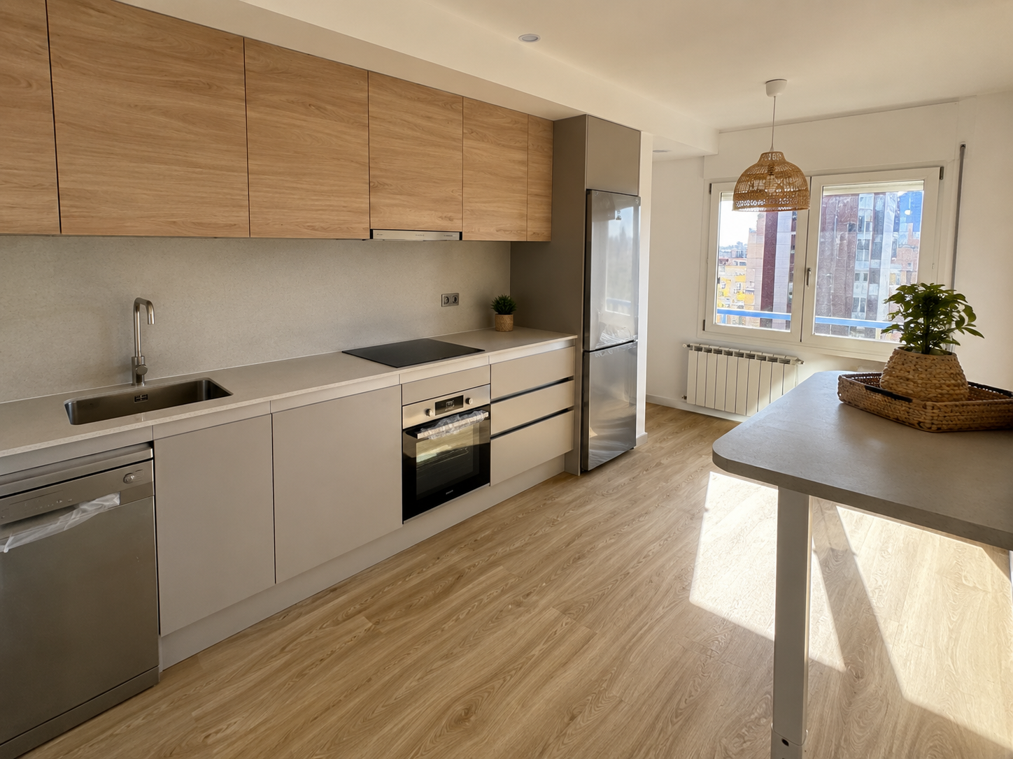 Cocina reformada en reforma de cocina realizada por MG Alicante